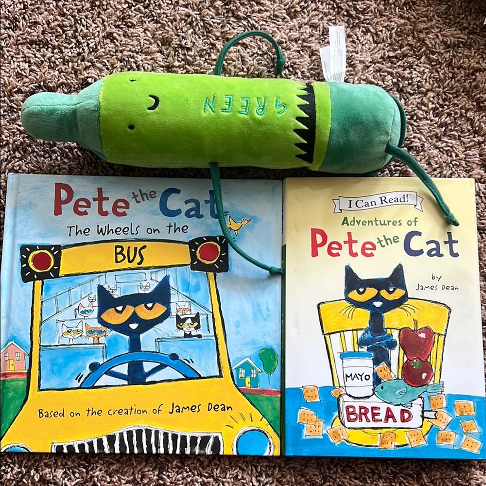 Chronicle Books Green Pete the Cat Learning Toy